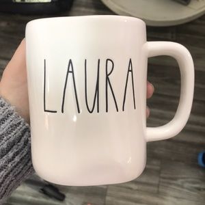 RAE DUNN | Laura mug
